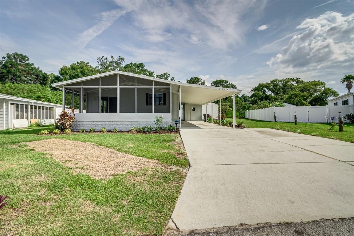 3527 Lazy Lake Dr., Lakeland, FL 33801