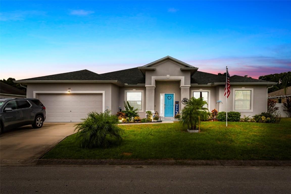 321 Majestic Gardens Dr., Winter Haven, FL 33880