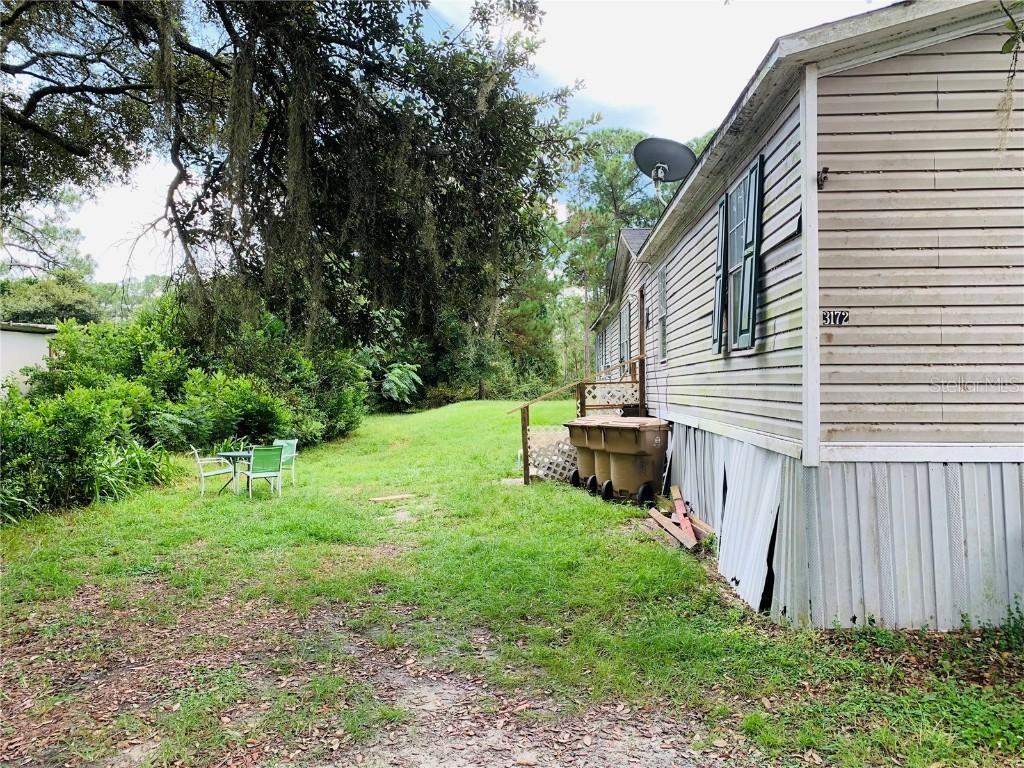 31720 S Lake Dr., Eustis, FL 32736