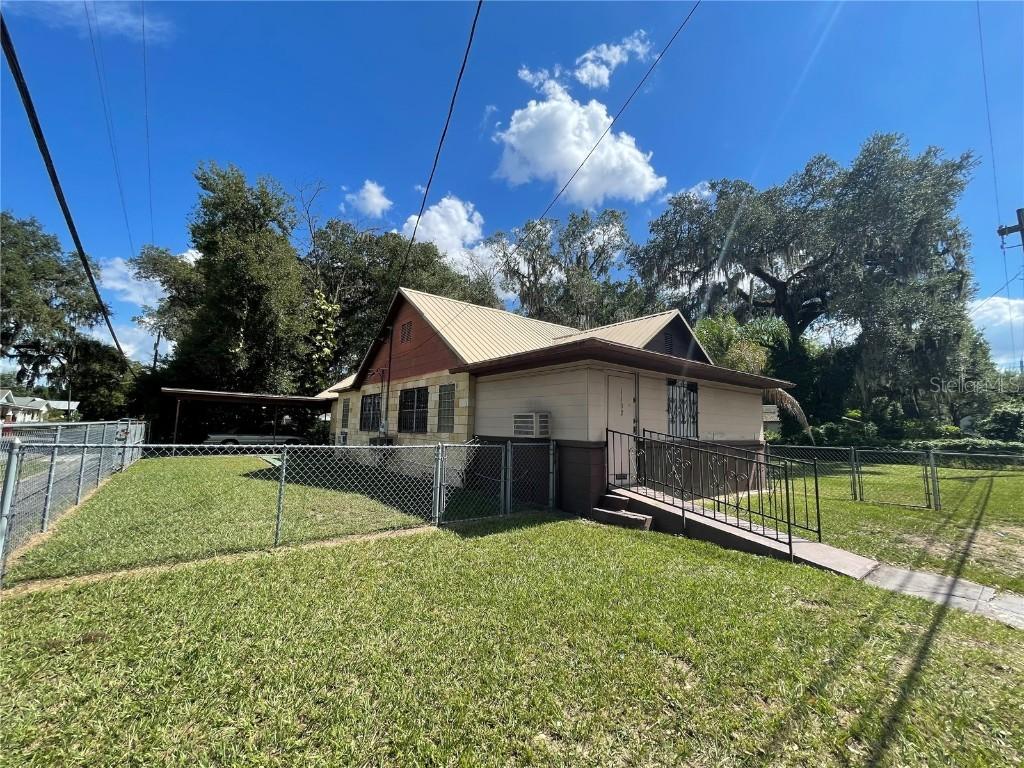 1102 S Evers St., Plant City, FL 33563