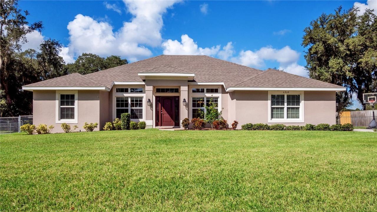 5939 Buck Run Dr., Lakeland, FL 33811