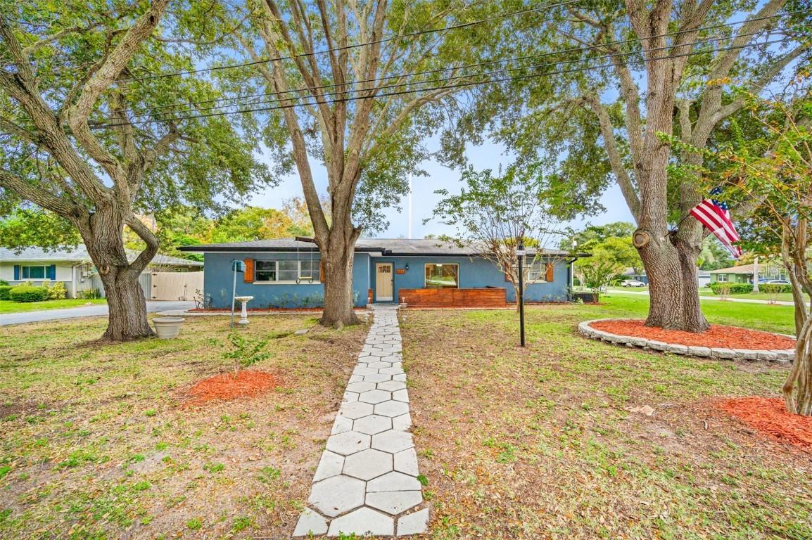 1527 Kurt Ln., Clearwater, FL 33764
