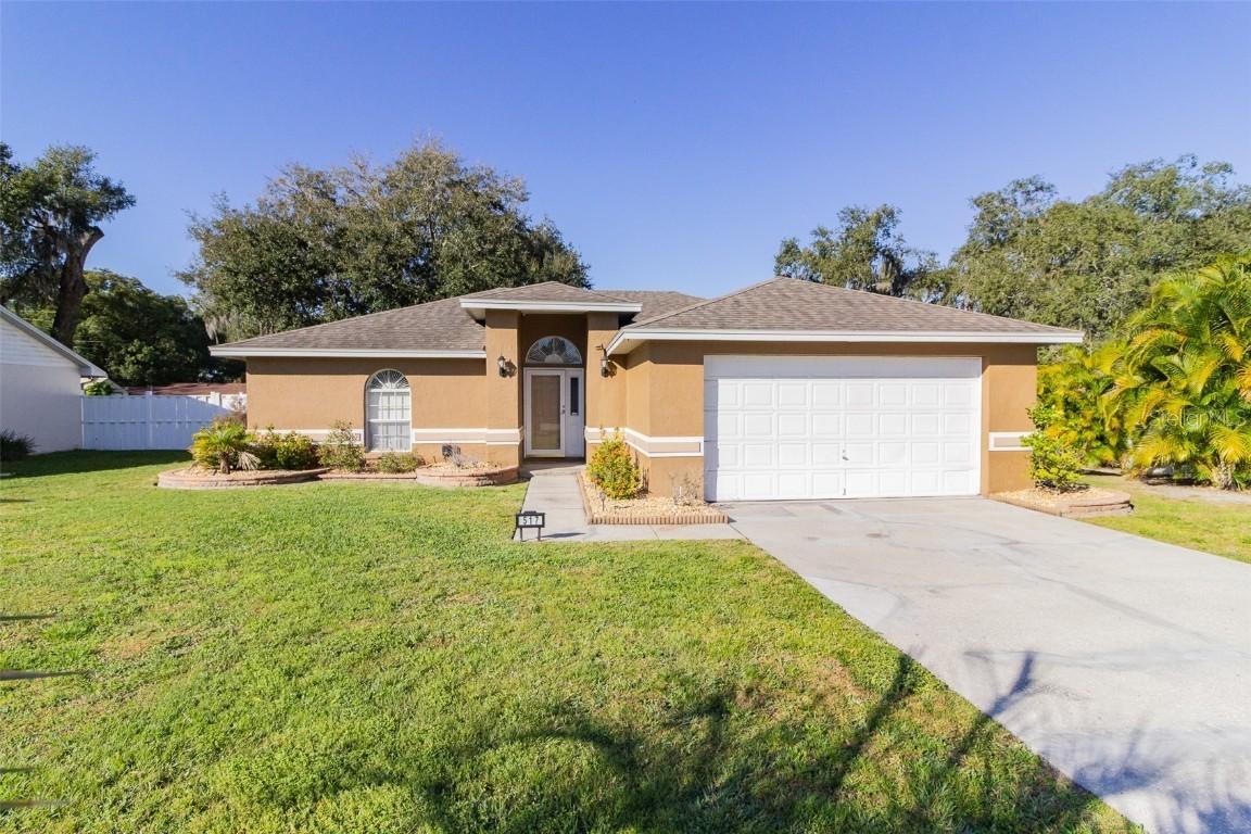 517 Holloway Shores Dr., Lakeland, FL 33801
