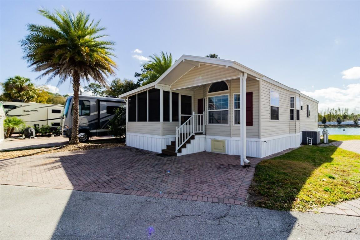 16504 Sunshine Ave. #64, Clermont, FL 34714