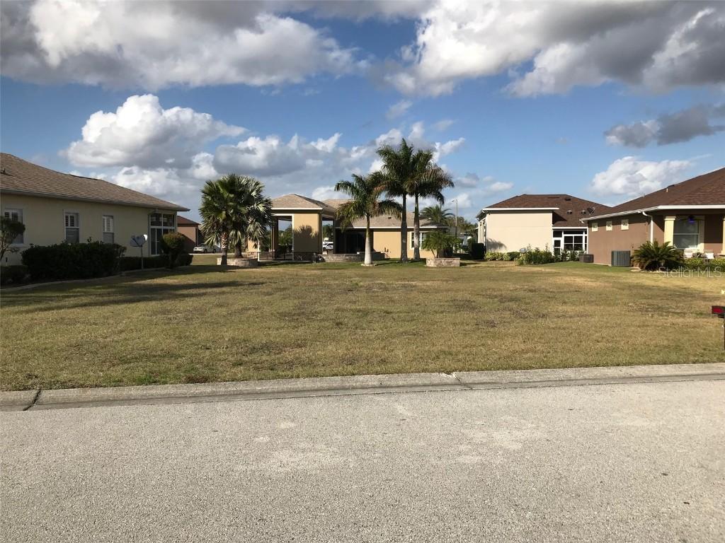 715 Teaberry Tr., Polk City, FL 33868