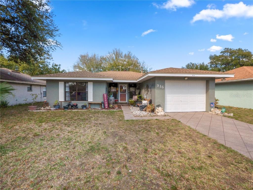 916 Sunshine Way, Winter Haven, FL 33880