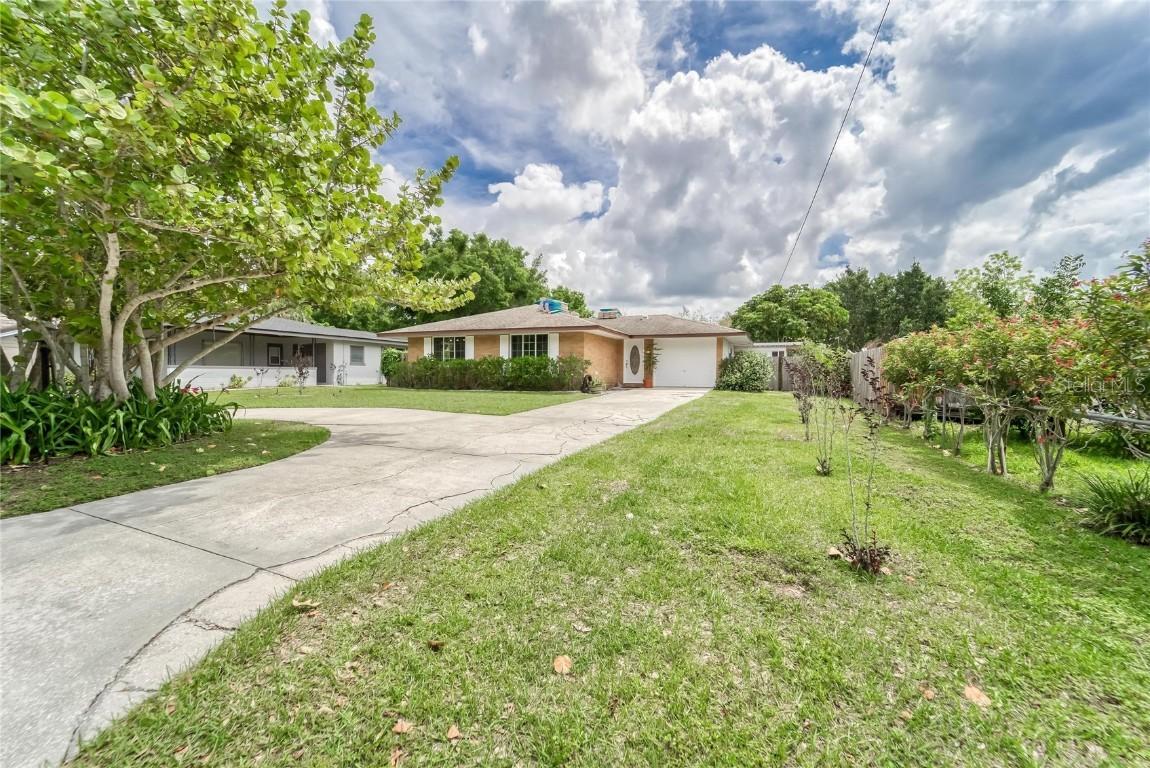 2050 14th St., Winter Haven, FL 33881
