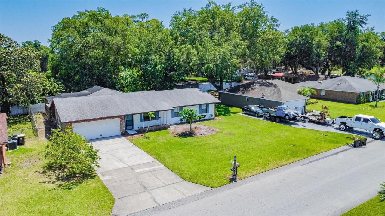 1425 Leslie Dr., Lakeland, FL 33801