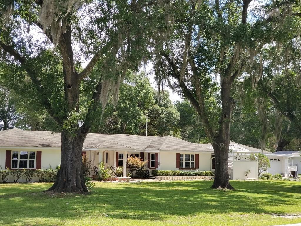 835 W Socrum Loop Rd., Lakeland, FL 33809