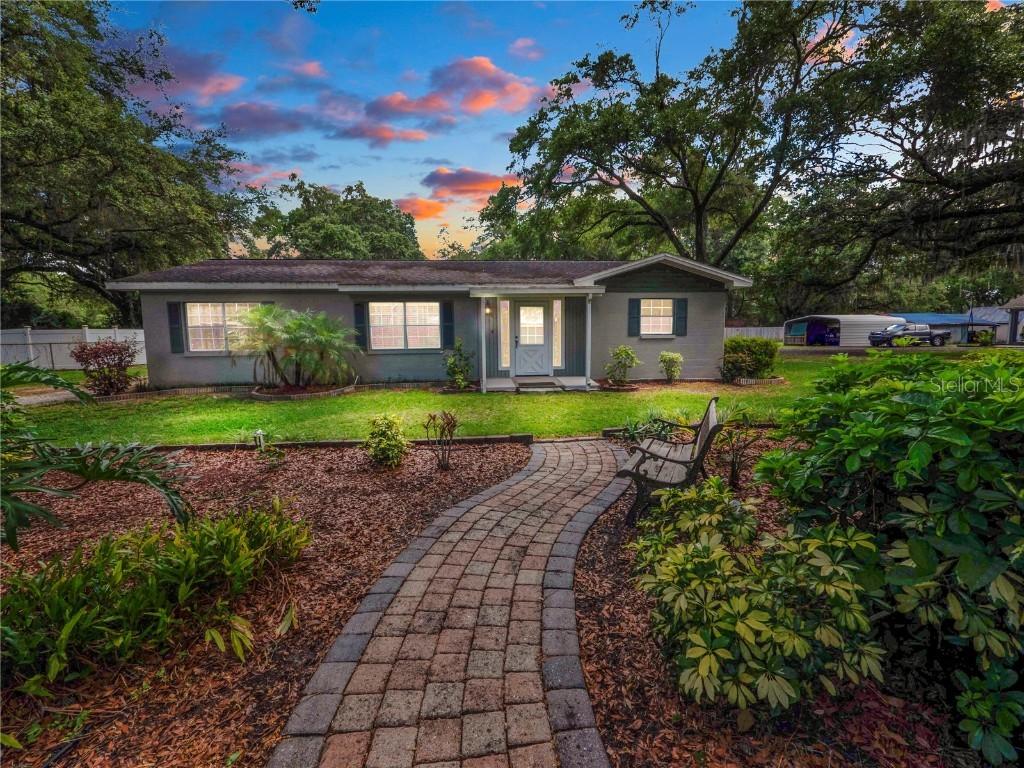 1310 E Spencer St., Plant City, FL 33563