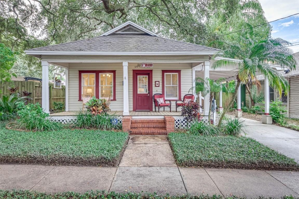 715 College Ave., Lakeland, FL 33801