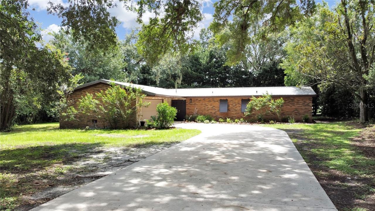 611 E Highland Dr., Lakeland, FL 33813