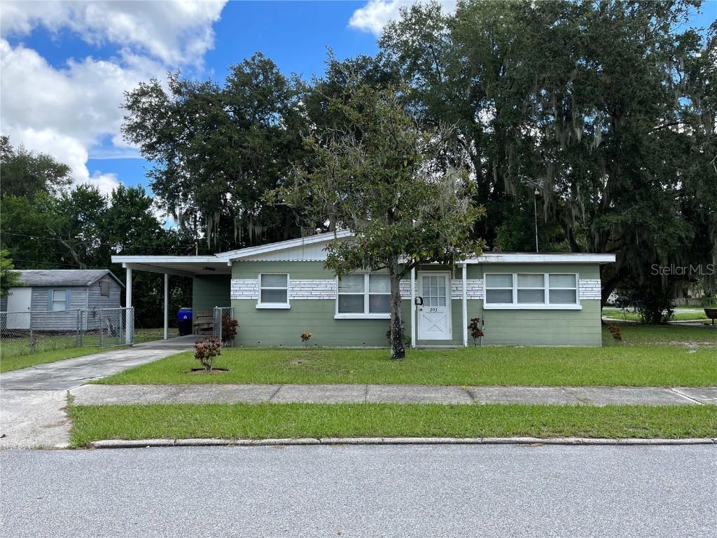 203 Dixie Pl., Lakeland, FL 33801