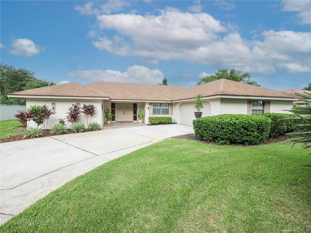 1212 Cypress Point, Winter Haven, FL 33884