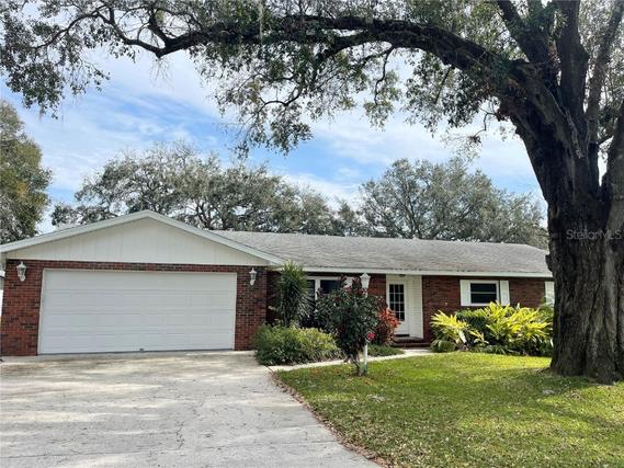 New Homes with In-ground Swimming Pools in Lakeland: January 15th to January 21st