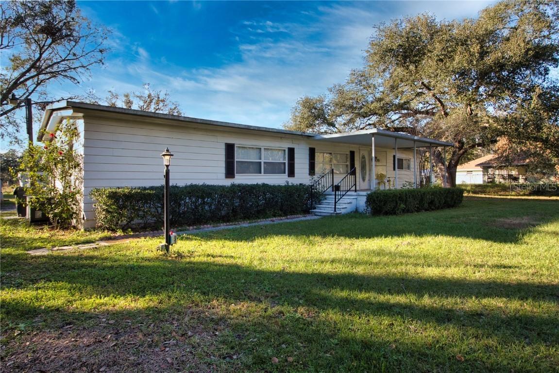 6009 Woodhaven Dr., Lakeland, FL 33811