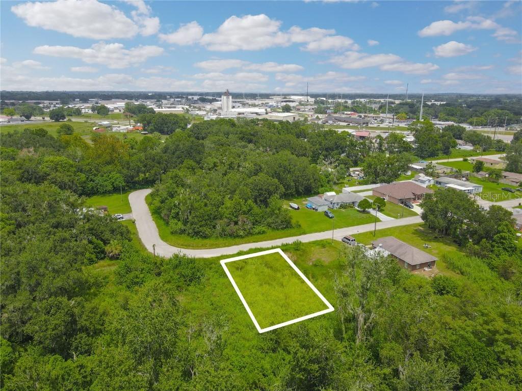 Blair Cir., Lakeland, FL 33803