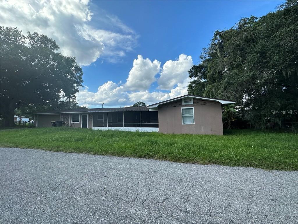 2510 Dons Pl., Lakeland, FL 33801