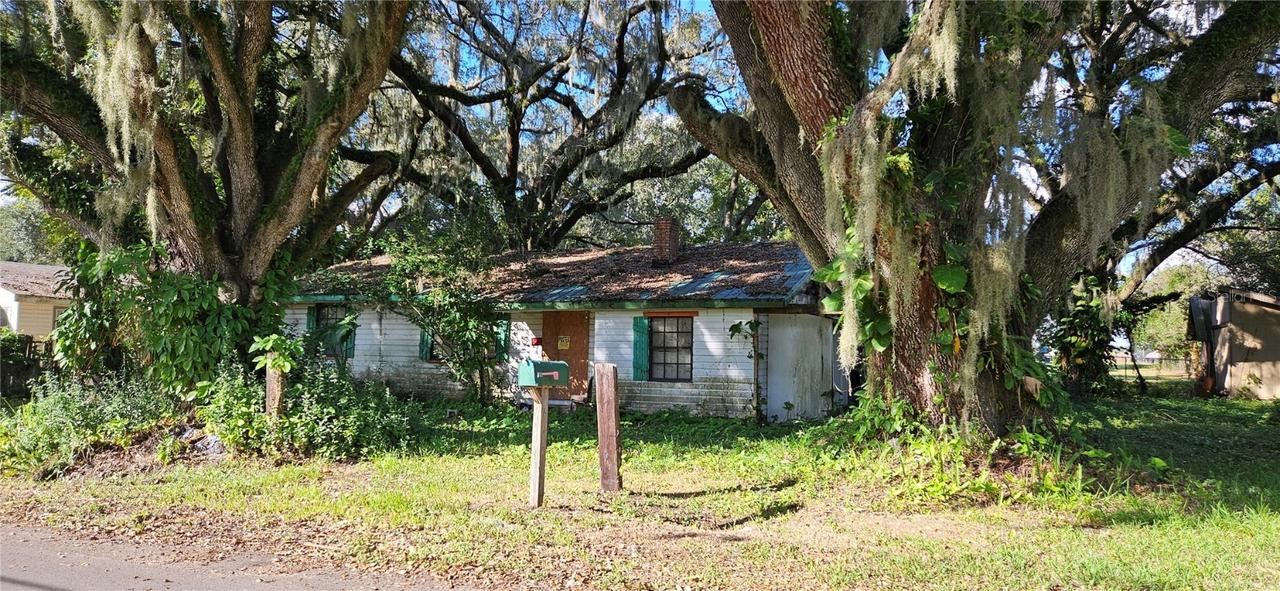 2804 Robinson Rd., Plant City, FL 33565