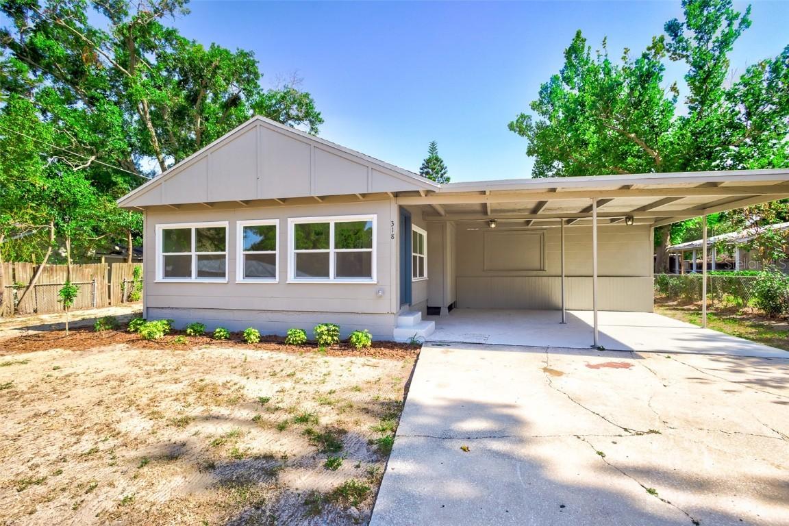318 Senate St., Auburndale, FL 33823
