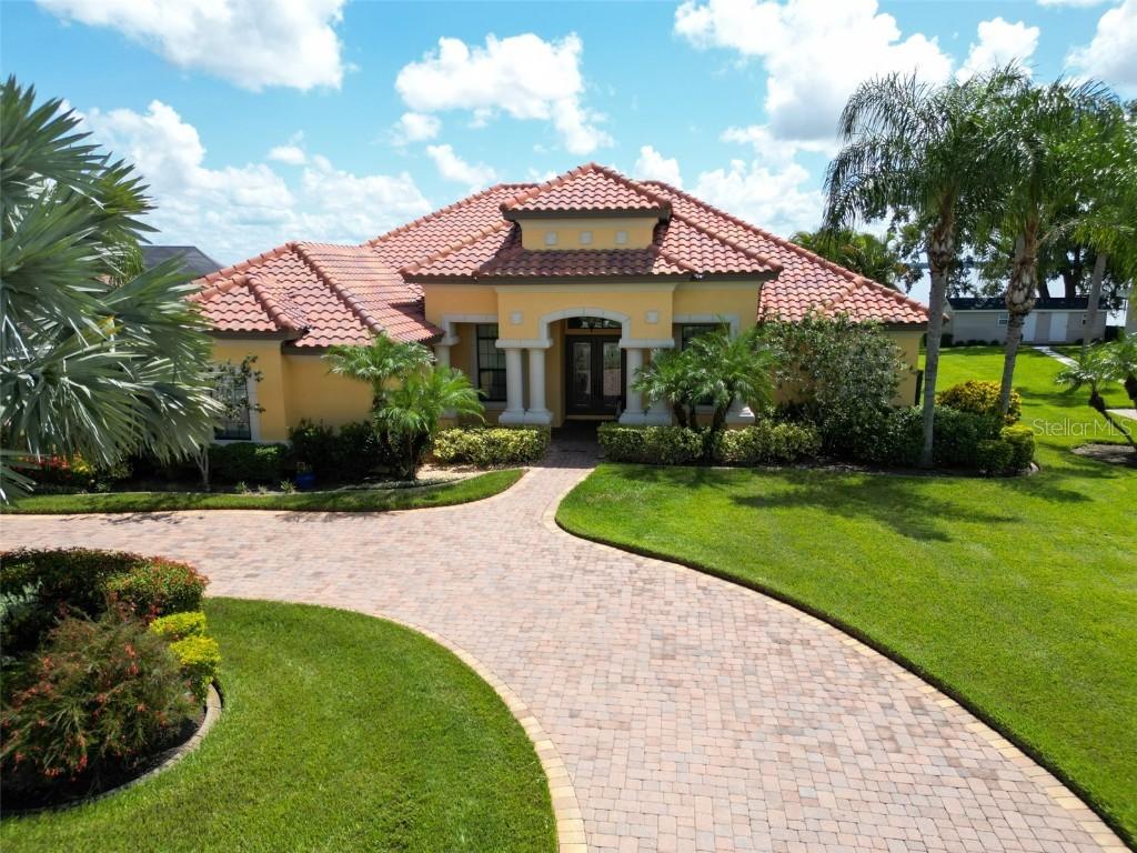 341 Hamilton Shores Dr. Ne Dr., Winter Haven, FL 33881