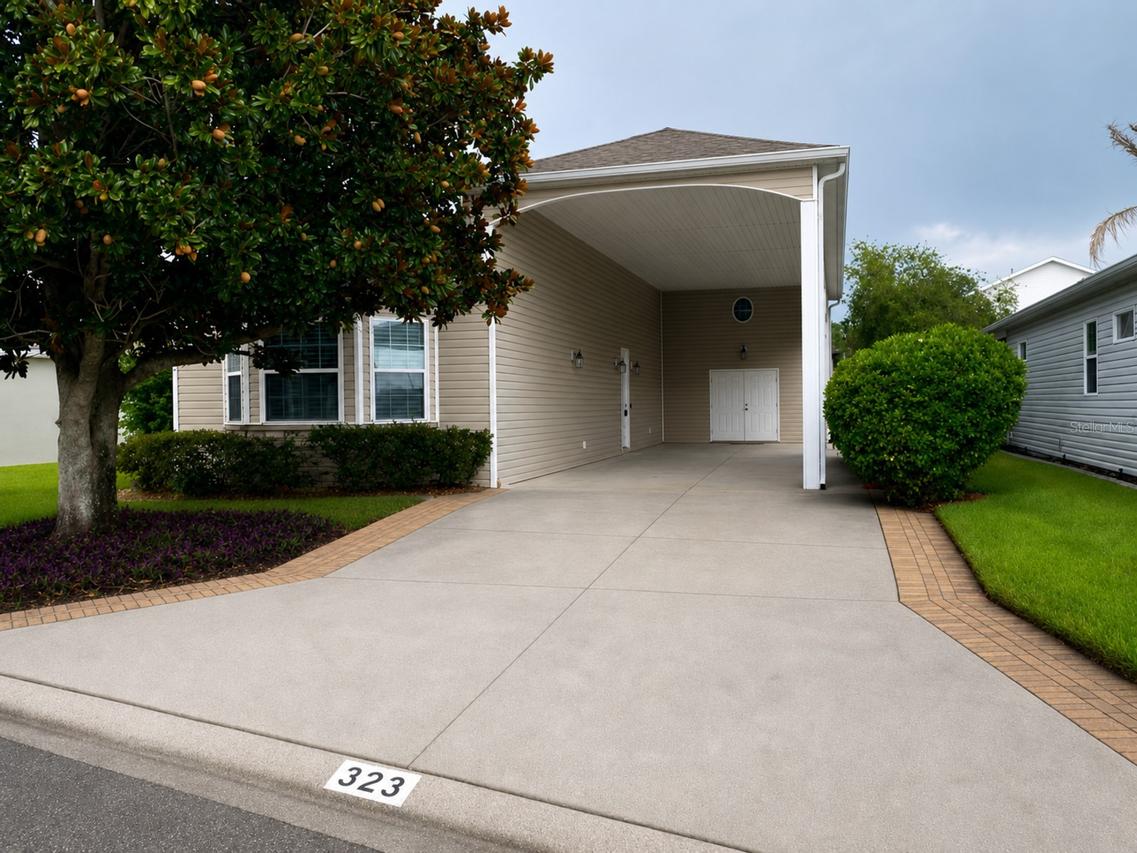 323 Travelers Dr., Polk City, FL 33868