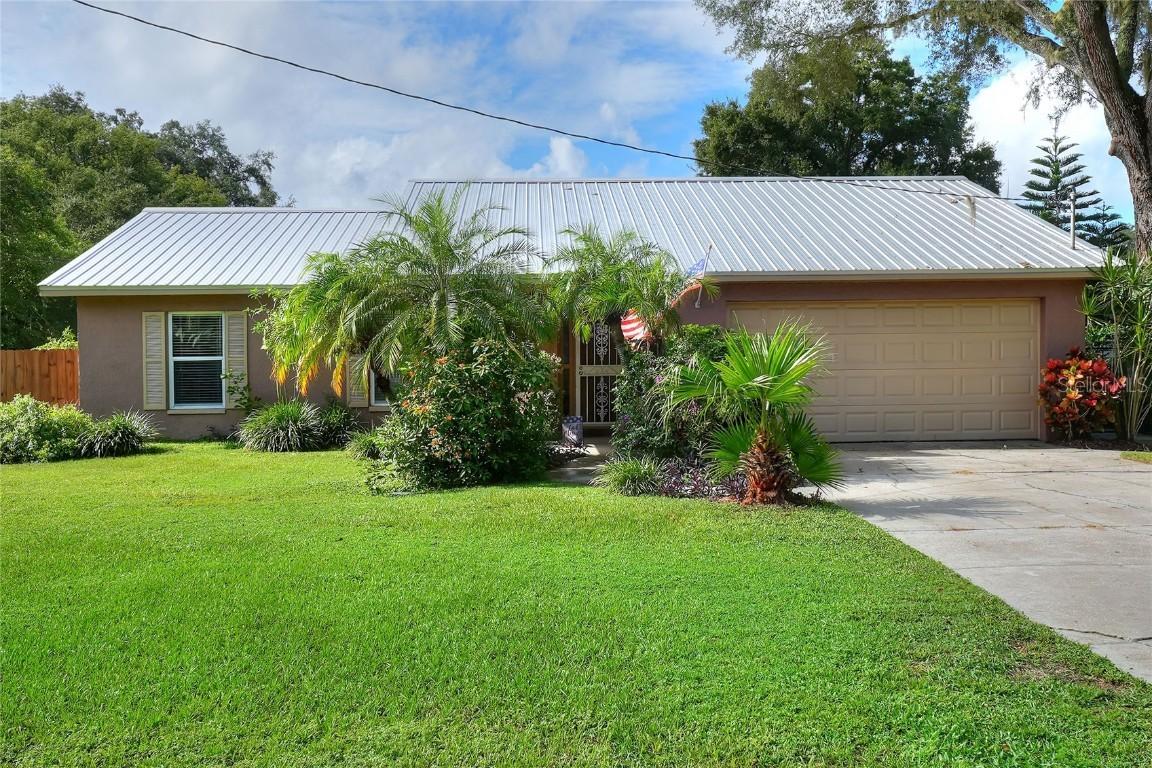 1611 Greenwood Rd., Lakeland, FL 33805