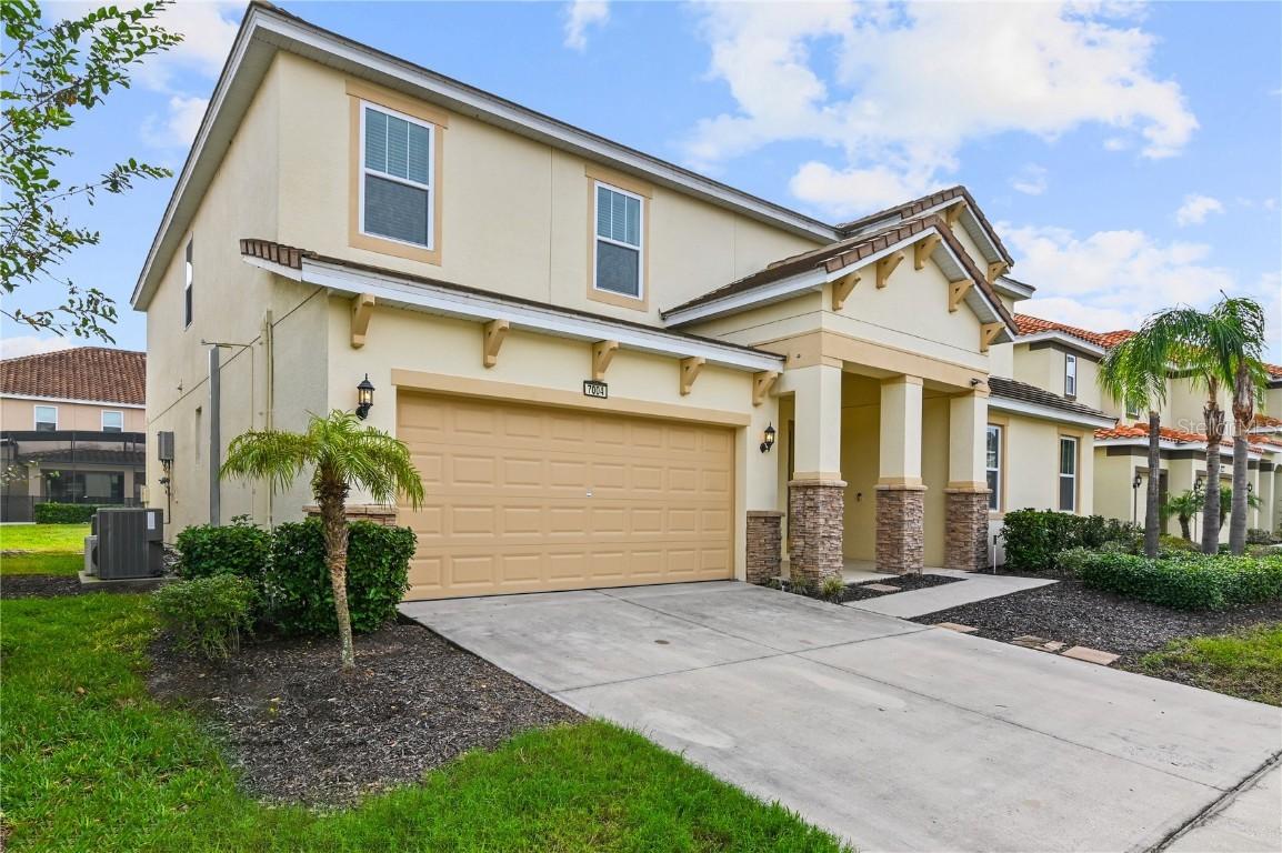7004 Oakwood St., Davenport, FL 33837
