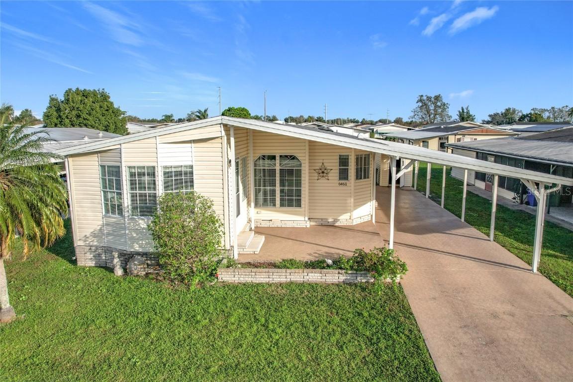 6461 Hollyberry Ln., Winter Haven, FL 33881