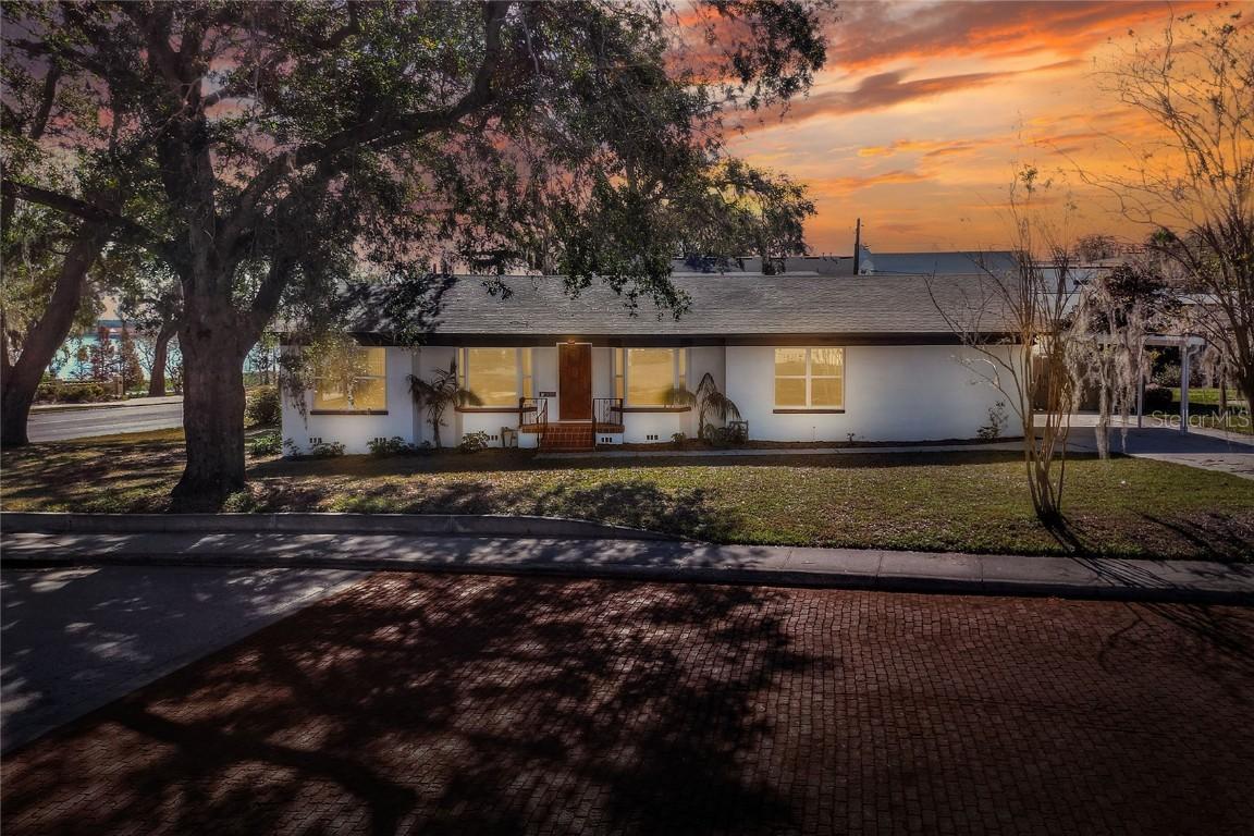 425 E Belmar St., Lakeland, FL 33803