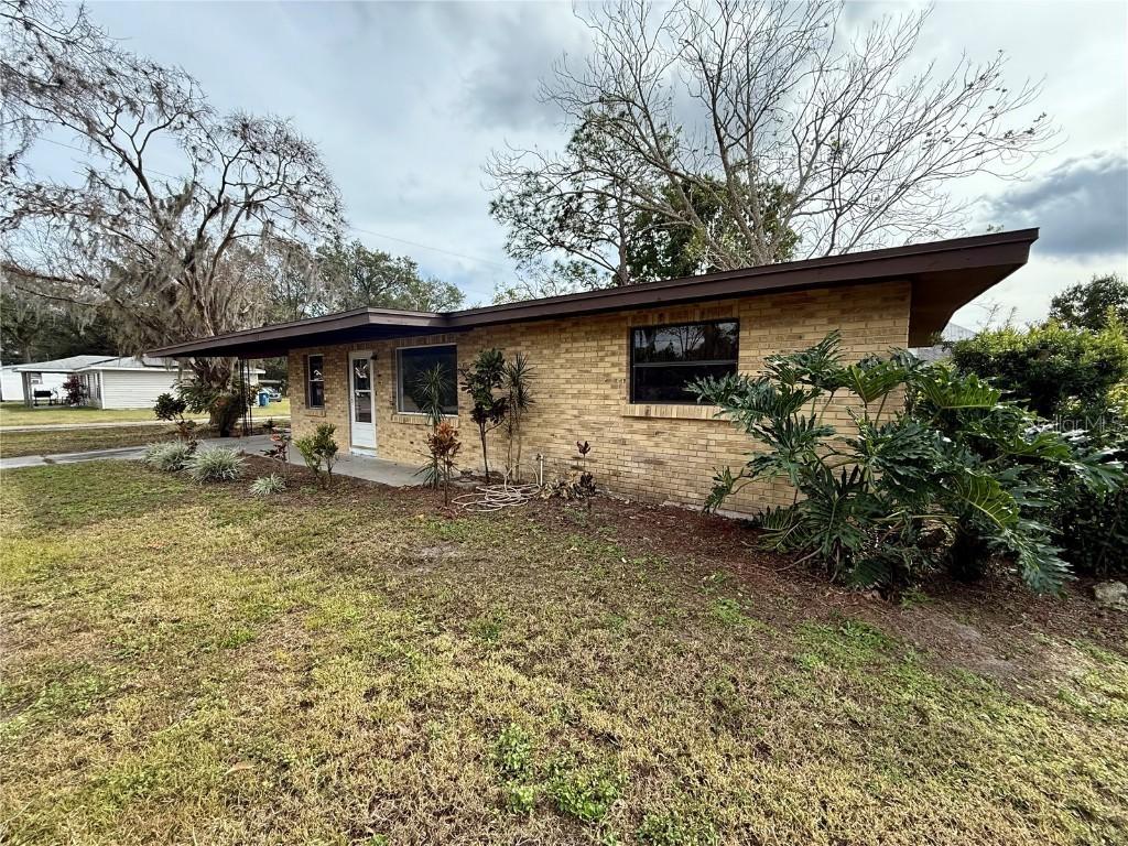 122 8th St., Fort Meade, FL 33841