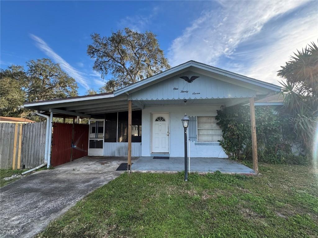 127 Colonial Dr., Auburndale, FL 33823