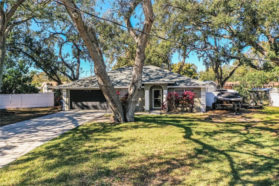 2227 Howard West Ave., Winter Haven, FL 33880