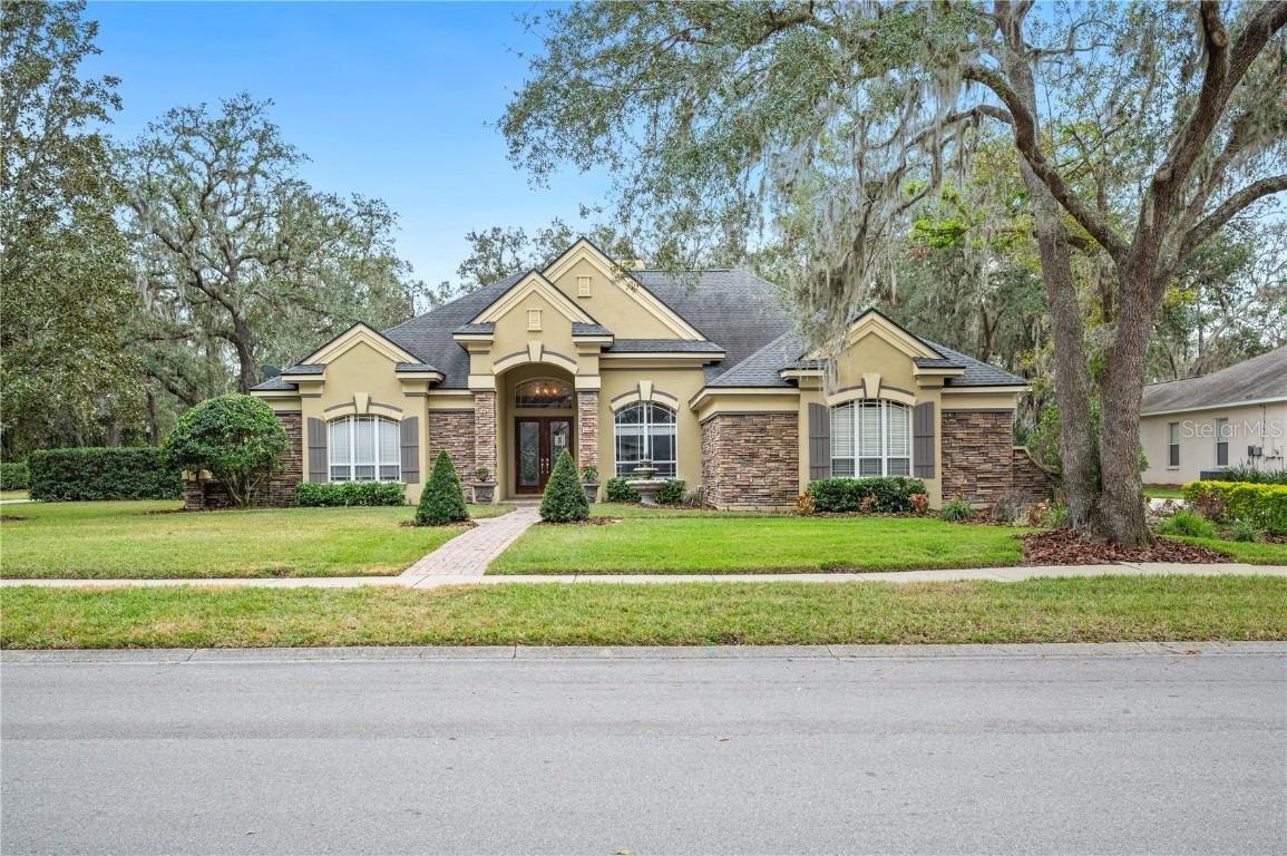 6011 Hammock Hill Ave., Lithia, FL 33547