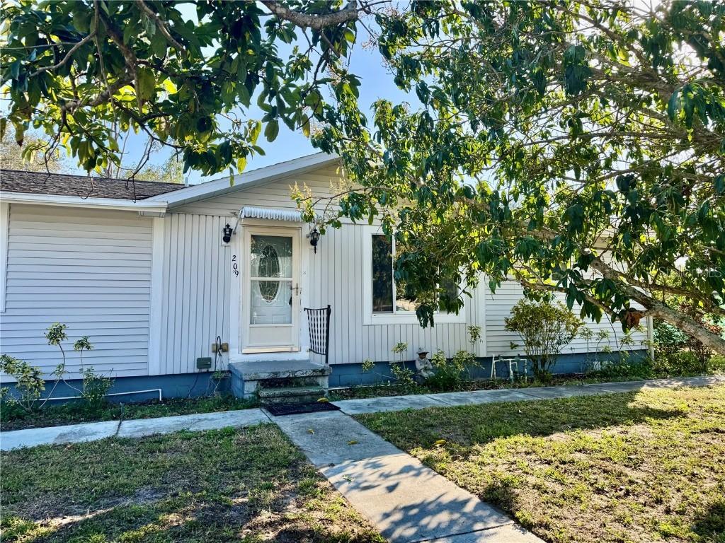 209 Ann Ave., Dundee, FL 33838