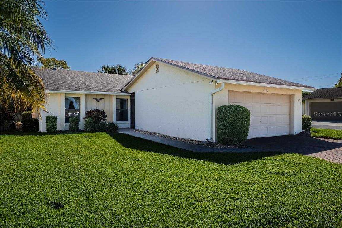 4315 Larrys Lagoon, Winter Haven, FL 33884