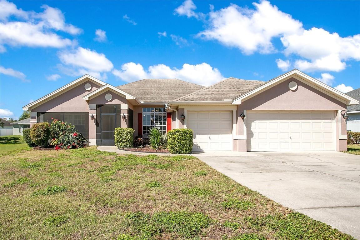 107 Amber Blvd., Auburndale, FL 33823