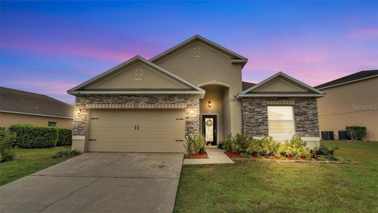 5798 Dornich Dr., Auburndale, FL 33823