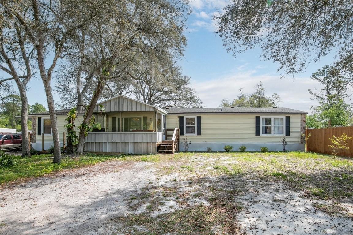 45750 Pine St., Paisley, FL 32767