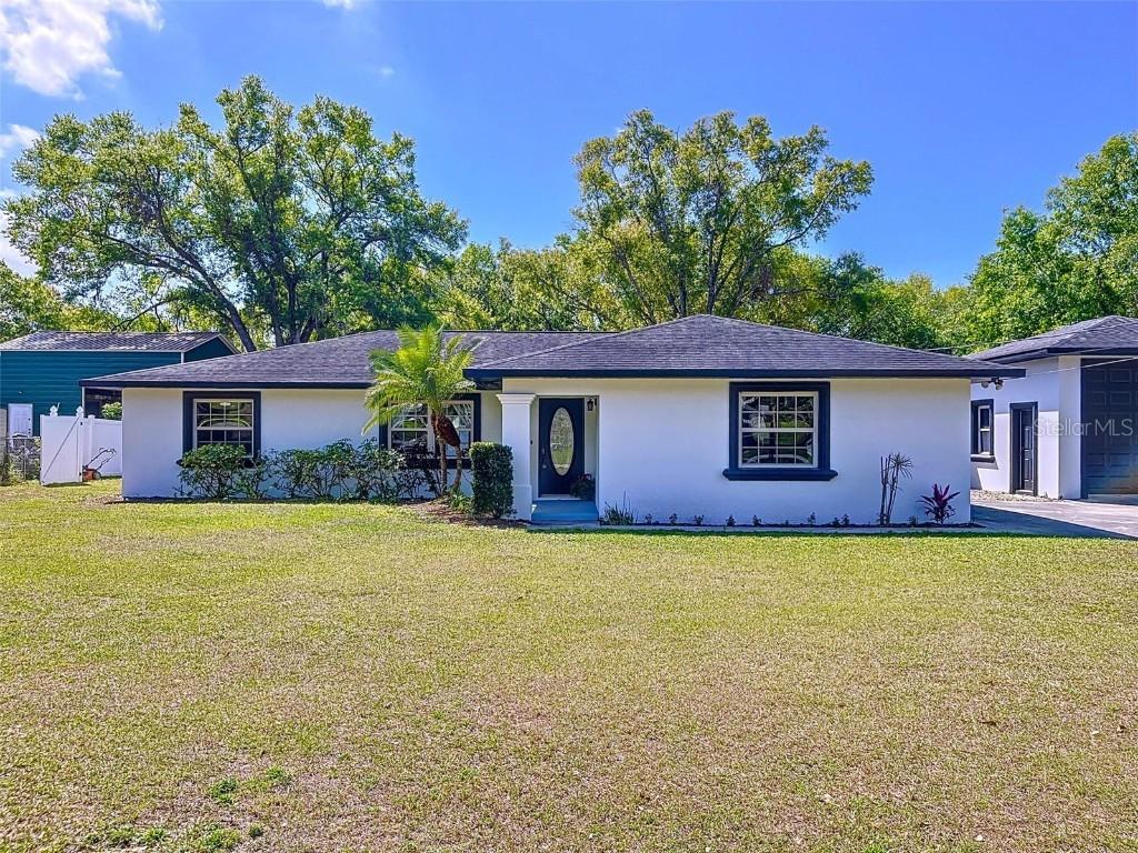 2821 Grapefruit Dr., Auburndale, FL 33823
