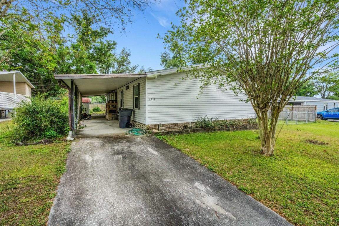 3510 Sutton Hills Dr., Lakeland, FL 33810