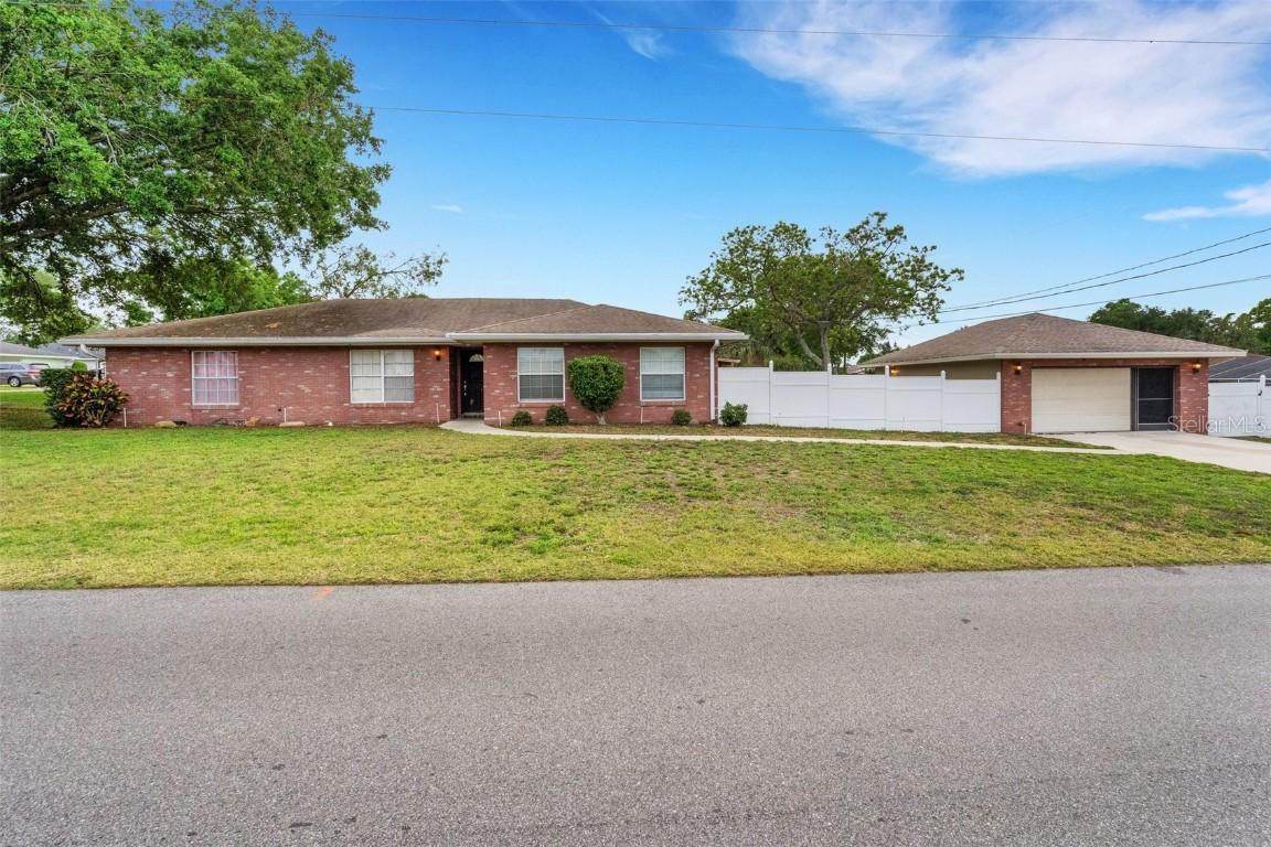 202 Saint Lucie Rd., Winter Haven, FL 33884