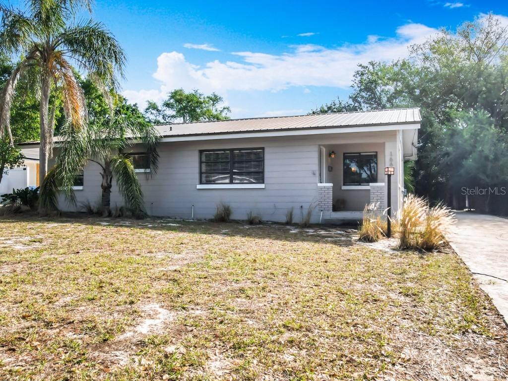1660 10th St., Winter Haven, FL 33880