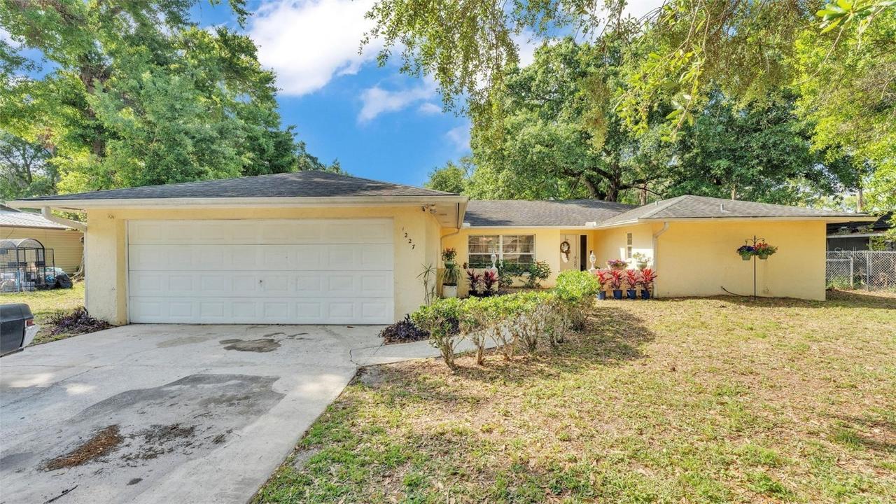 1227 Fairlee St., Lakeland, FL 33813