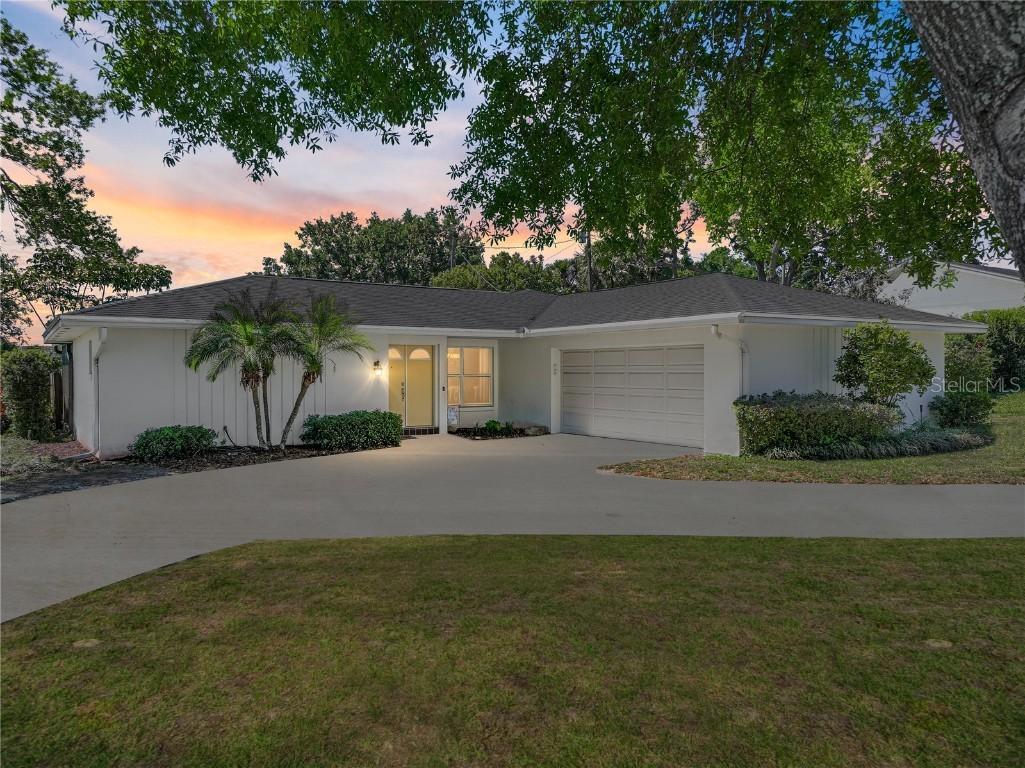 54 Lake Link Cir., Winter Haven, FL 33884