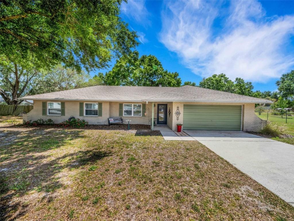 2013 High Glen Ct., Lakeland, FL 33813