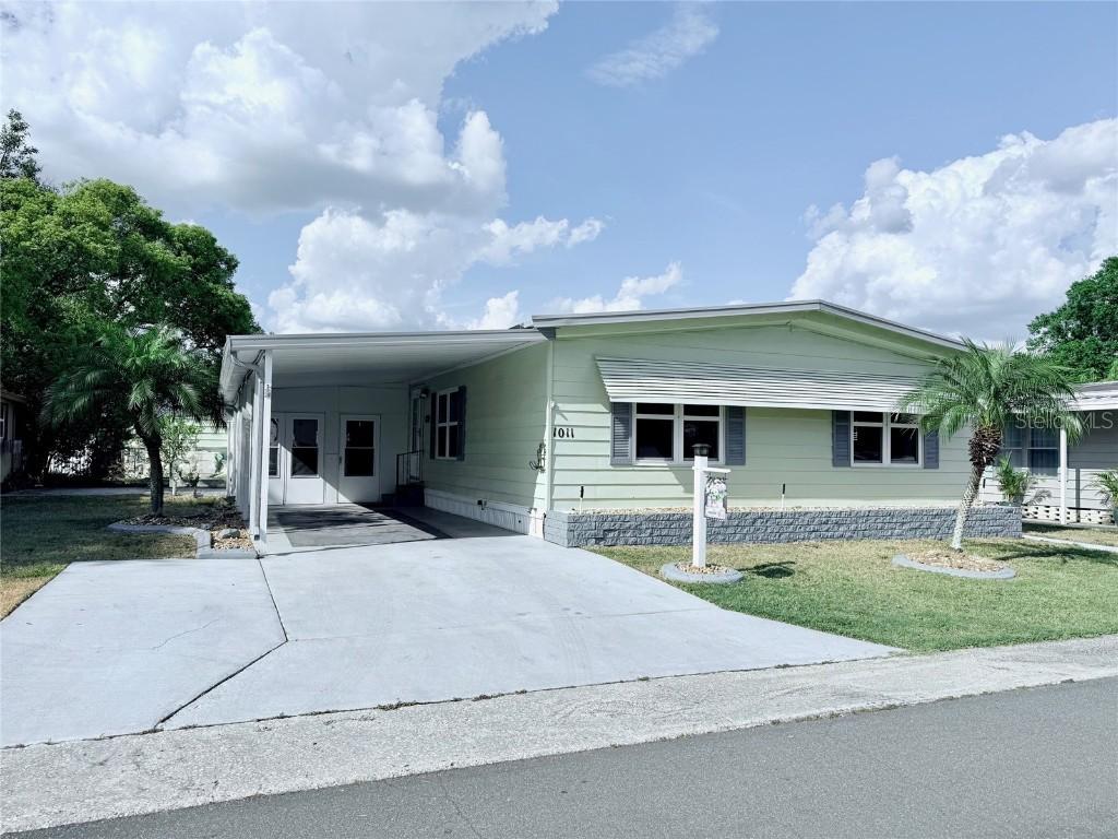 1011 Pine Ridge Dr., Lakeland, FL 33809