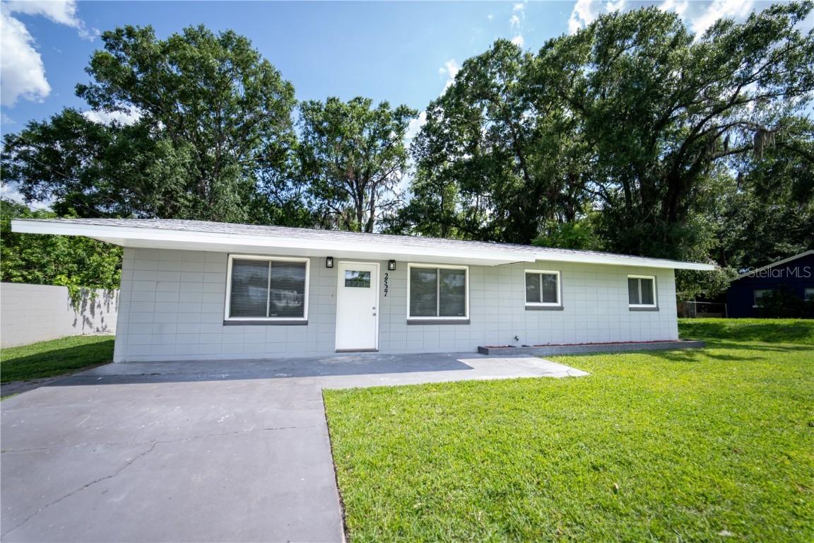 2527 Dons Pl., Lakeland, FL 33801