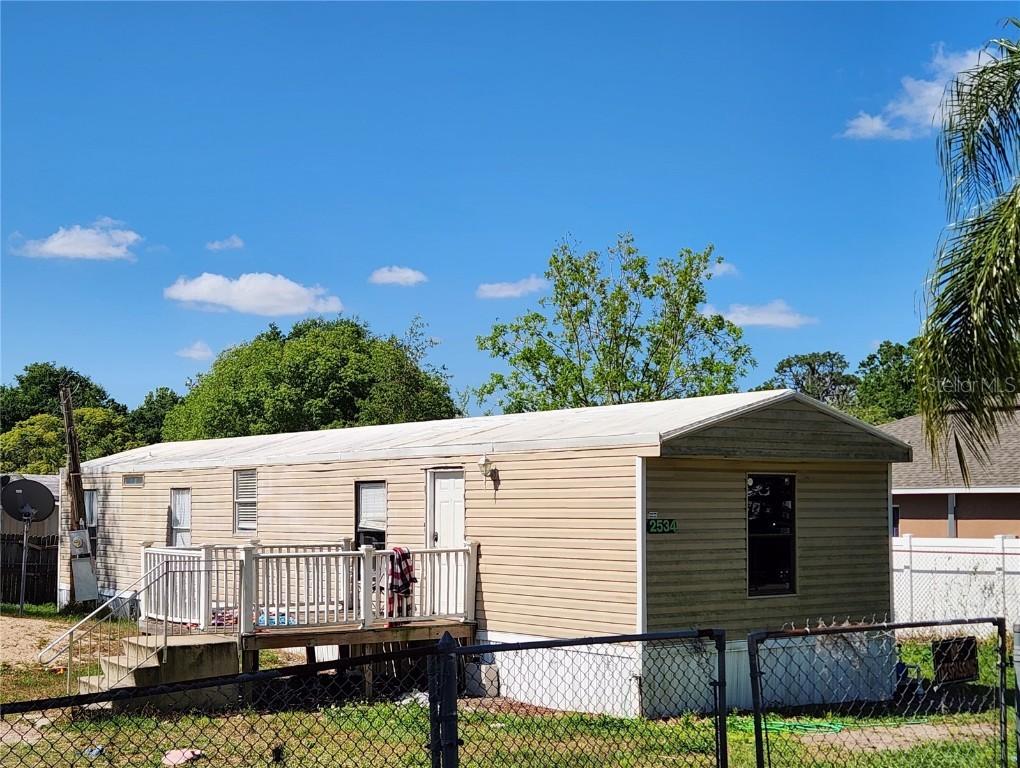 2534 Shiner Dr., Lake Wales, FL 33898