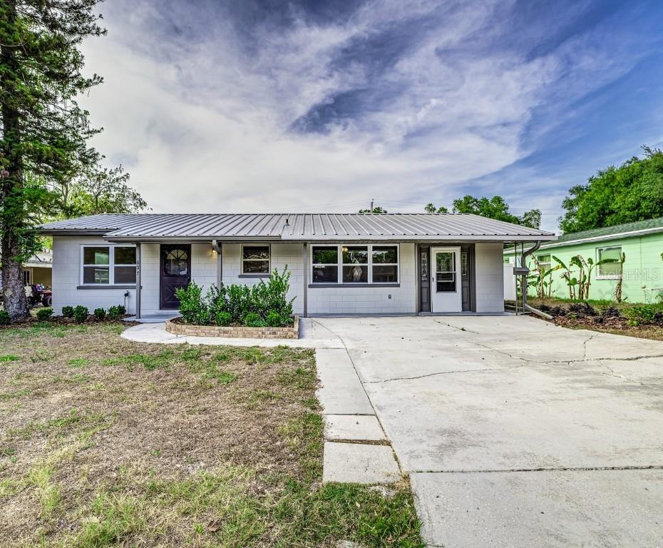 607 Young Pl., Lakeland, FL 33803